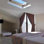 Kandira Butik 4* Çeşme