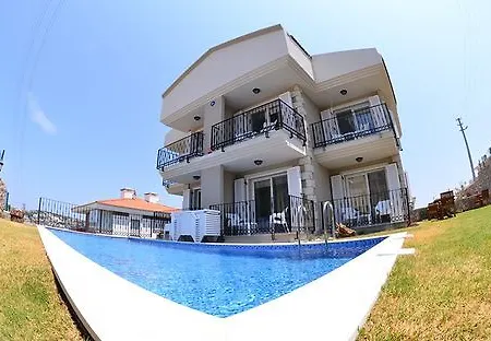 Kandira Butik 4* Çeşme