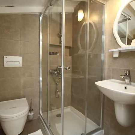 Kandira Butik Frühstückspension 4*