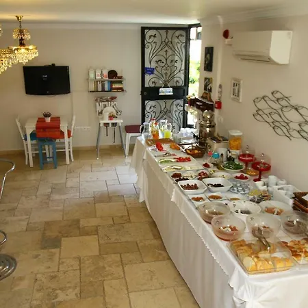 Frühstückspension Kandira Butik 4*