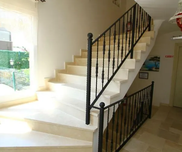 Kandira Butik Çeşme