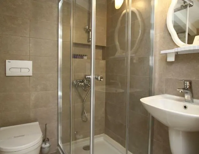 Kandira Butik Bed & Breakfast 4*