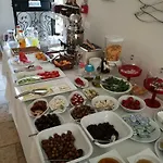 B&B Kandira Butik 4*