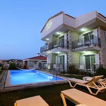 Kandira Butik Bed and Breakfast Çeşme