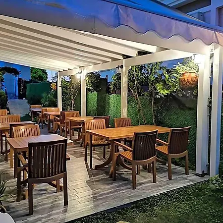Bed & Breakfast Kandira Butik Çeşme