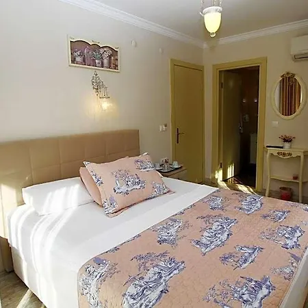 فندق مبيت وإفطار Kandira Butik 4*