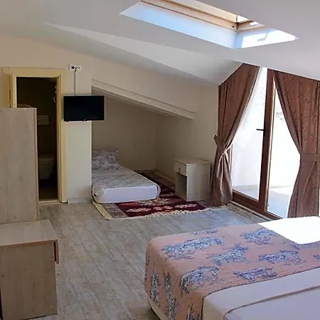 فندق مبيت وإفطار Kandira Butik Çeşme
